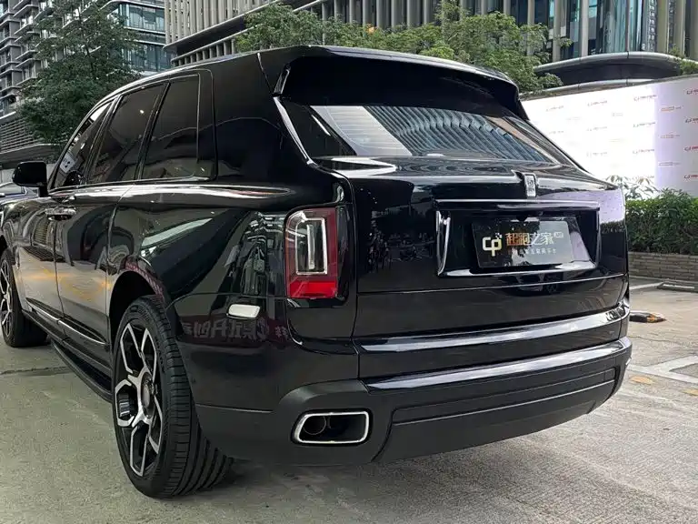 Rolls-Royce Cullinan — миниатюра 8