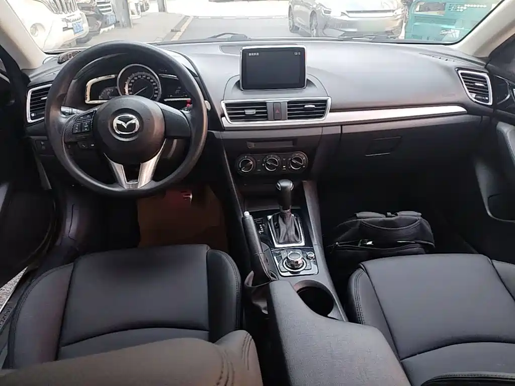 Mazda 3 Axela — миниатюра 10