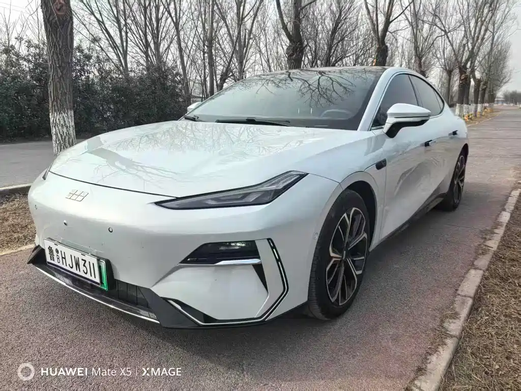 GEELY GALAXY GALAXY E8