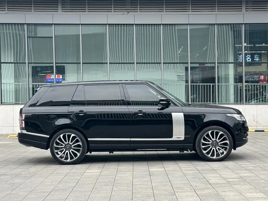 Land Rover Range Rover — миниатюра 5