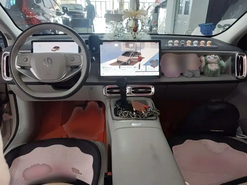 Leapmotor Leapmotor B01 — миниатюра 10
