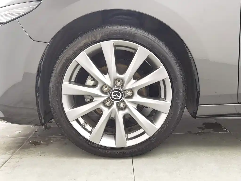 Mazda 3 Axela — миниатюра 17