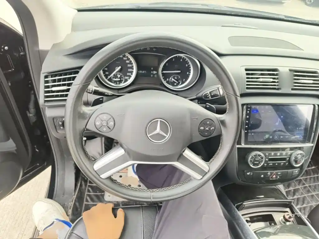 Mercedes-Benz R-Class — миниатюра 11