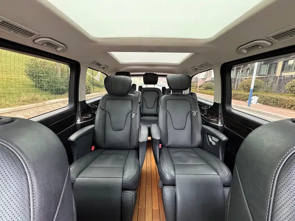 MERCEDES-BENZ V CLASS