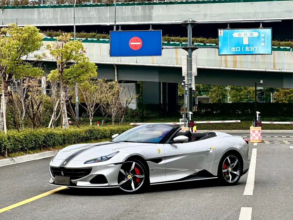FERRARI PORTOFINO