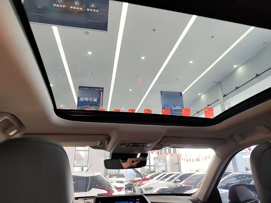 Toyota Highlander — миниатюра 18