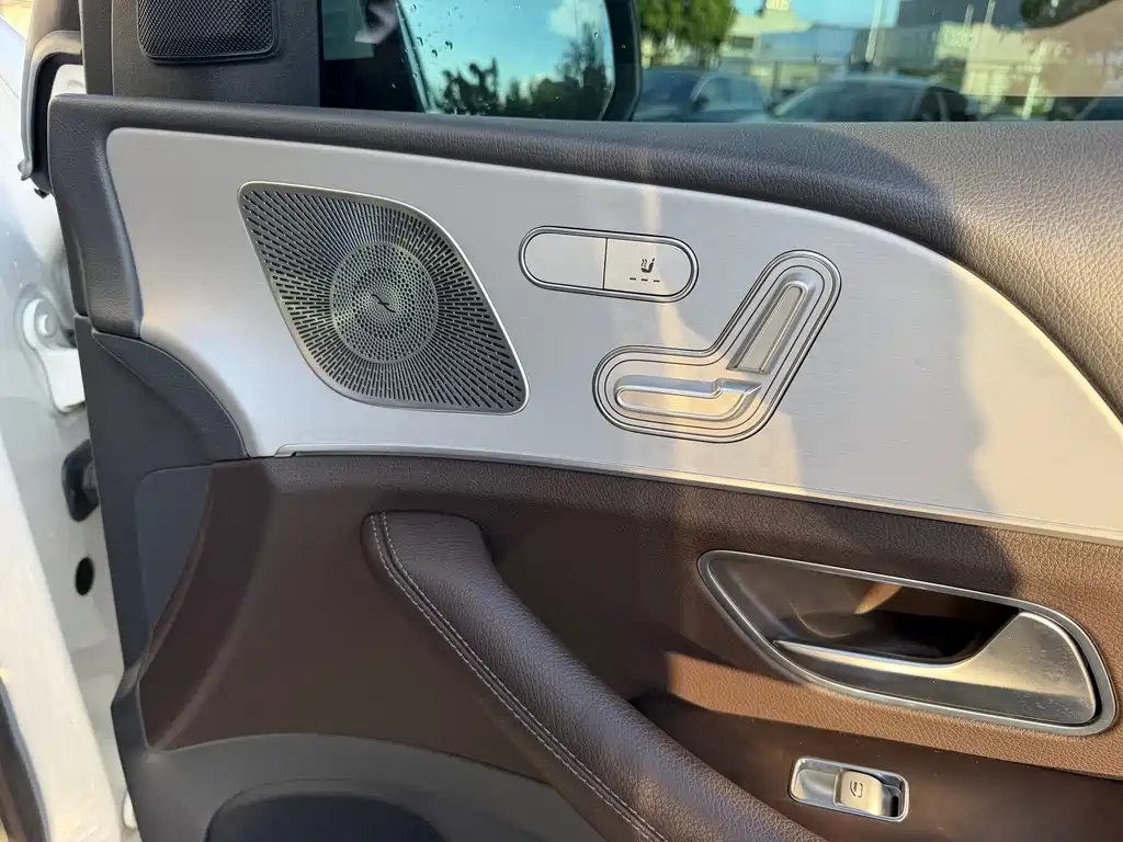 Mercedes-Benz GLE (Import) — миниатюра 7