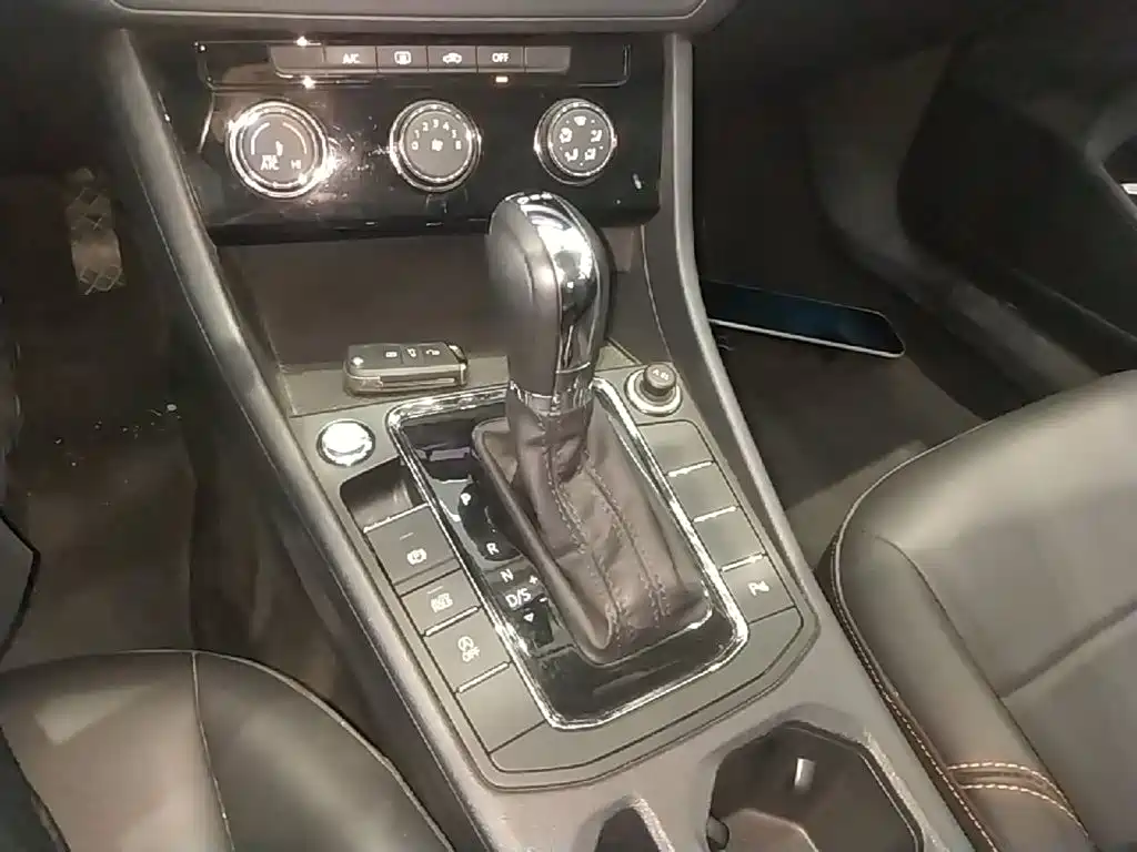 Volkswagen Bora — миниатюра 14
