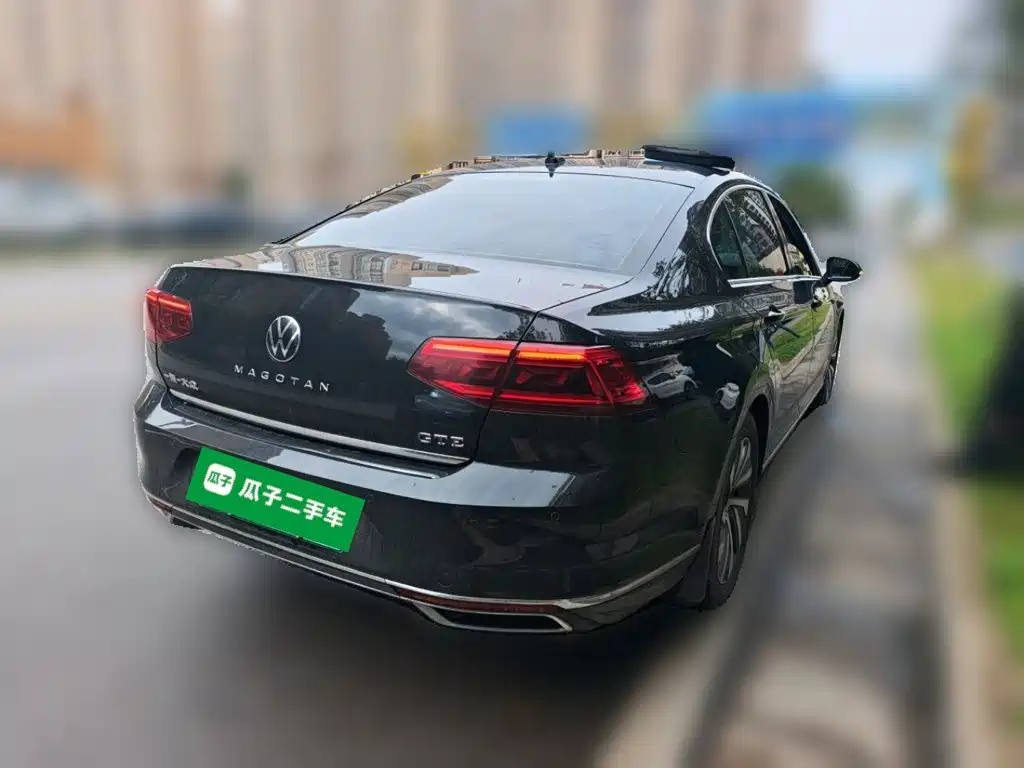 Volkswagen Magotan PHEV — миниатюра 6