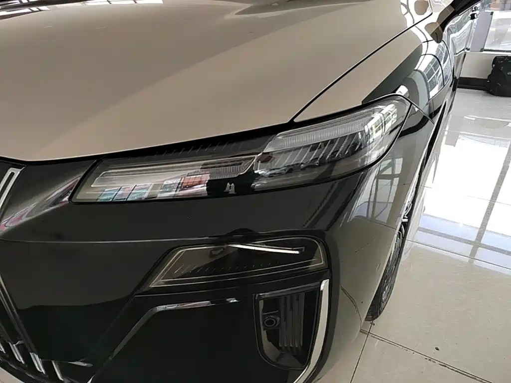 Roewe M7 DMH — миниатюра 24