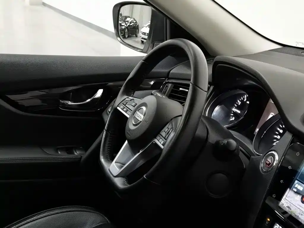 Nissan X-Trail — миниатюра 22