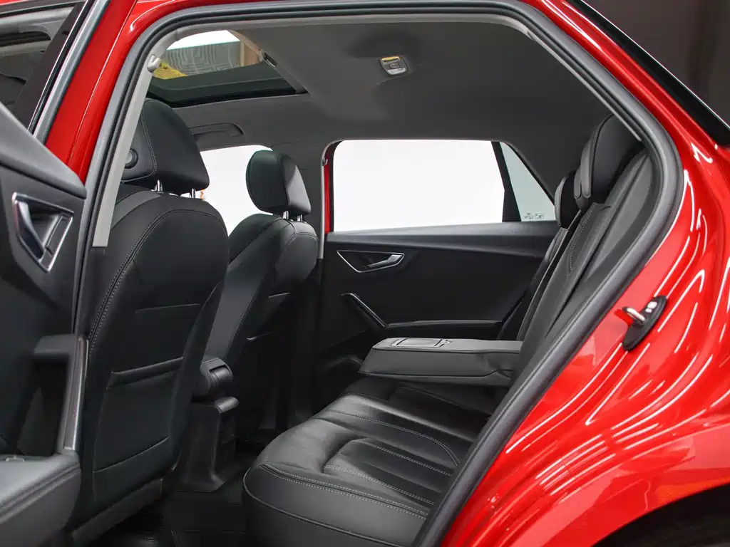 Audi Q2L — миниатюра 15