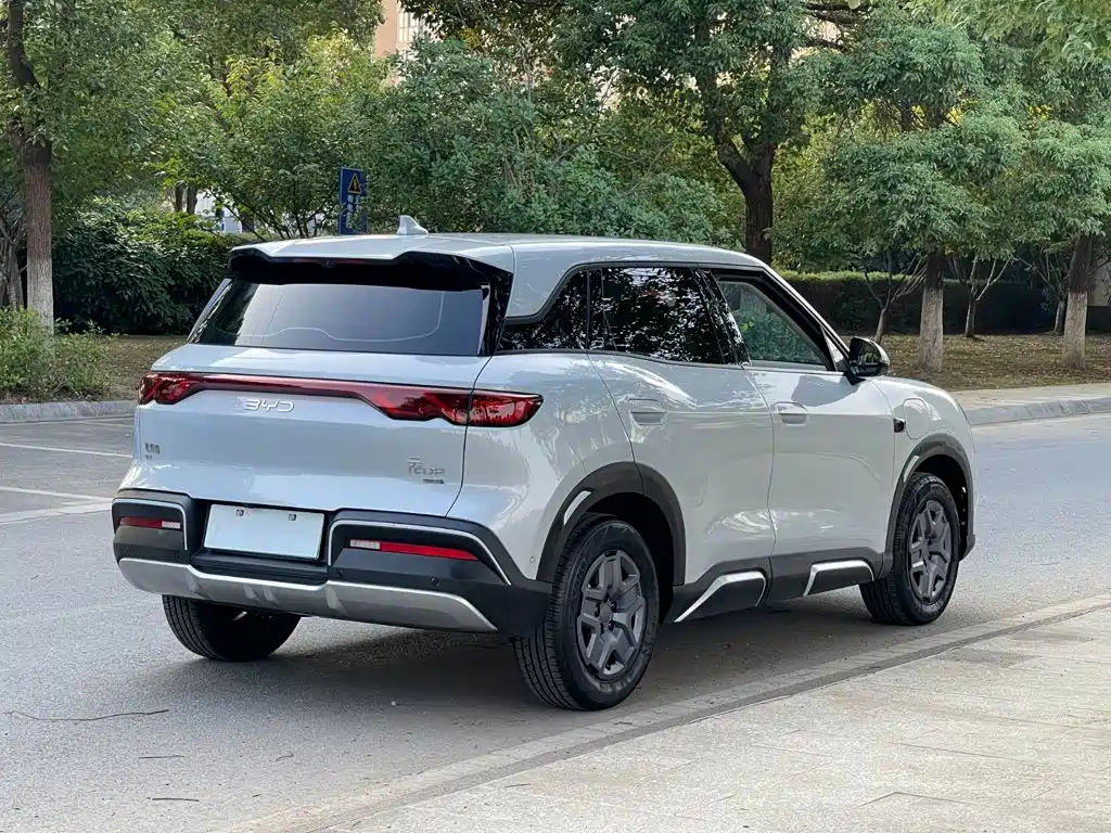 BYD Yuan UP — миниатюра 8