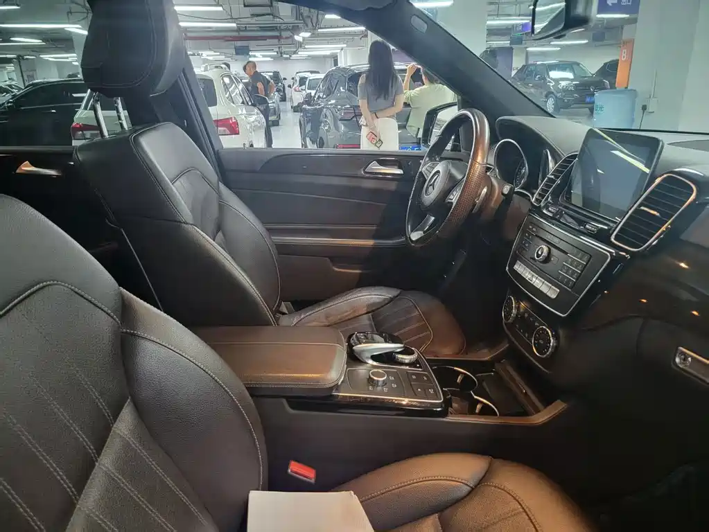 Mercedes-Benz GLS — миниатюра 14