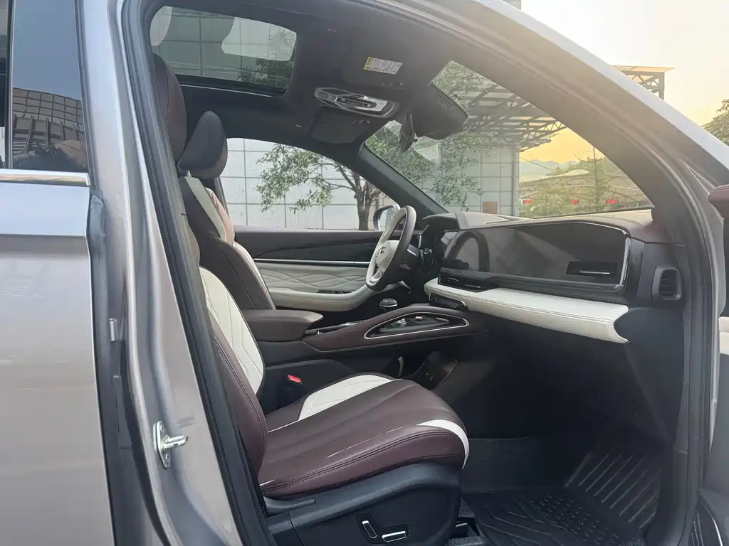 Geely Xingyue L — миниатюра 8