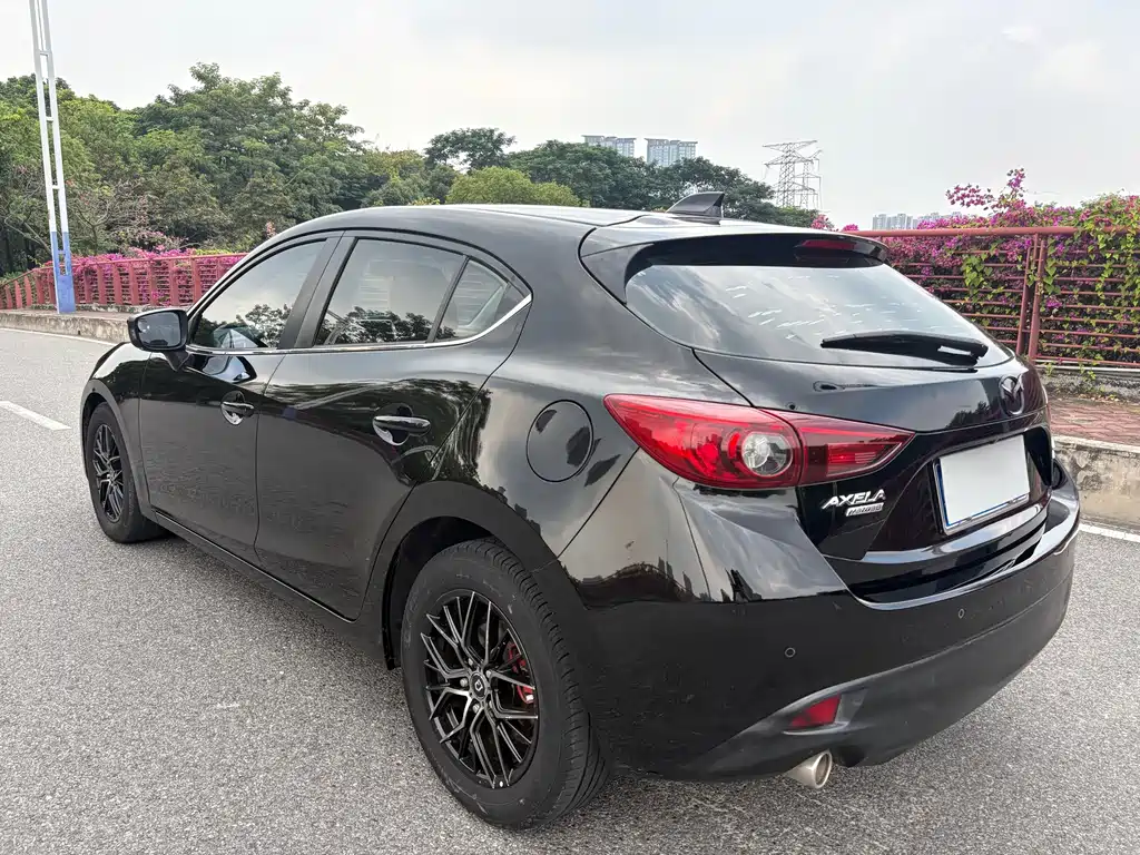 Mazda 3 Axela — миниатюра 5