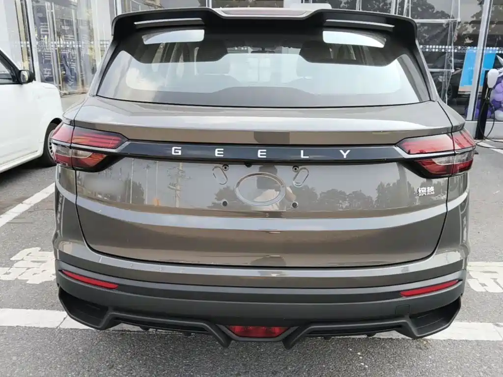 Geely Binyue — миниатюра 6