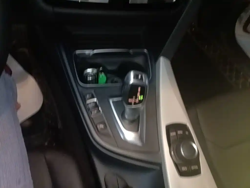 BMW 3 Series — миниатюра 14