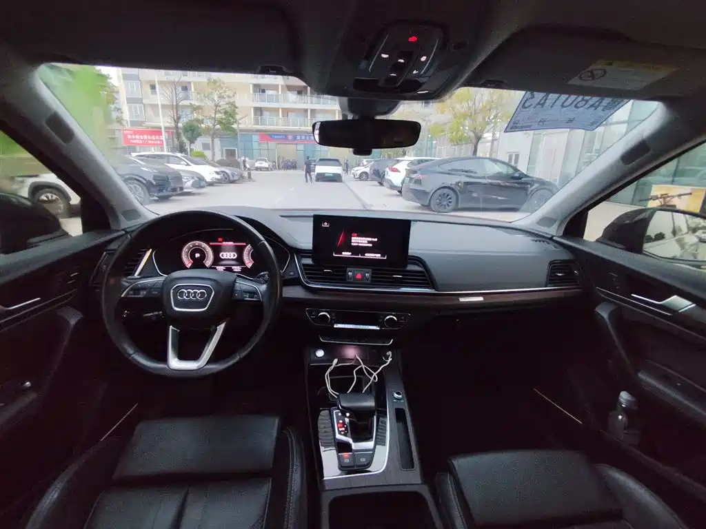 Audi Q5L — миниатюра 5