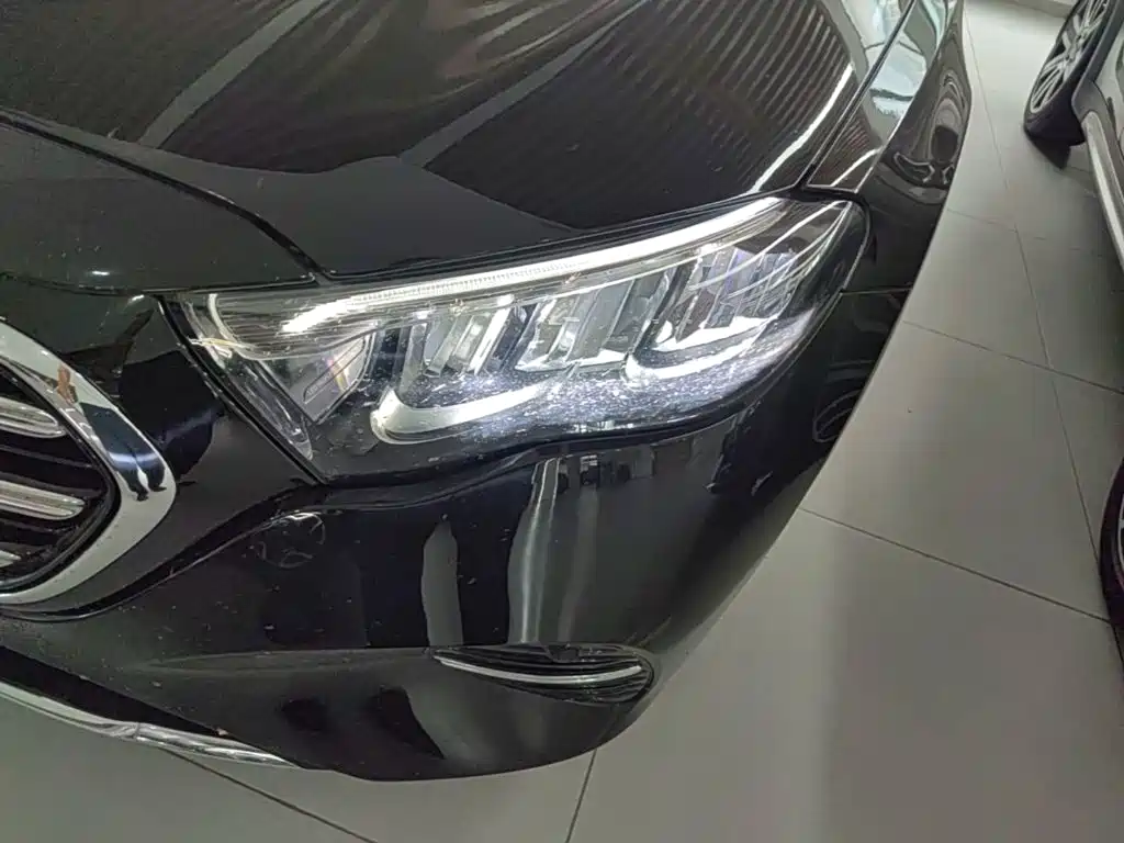 Mercedes-Benz E-Class — миниатюра 24