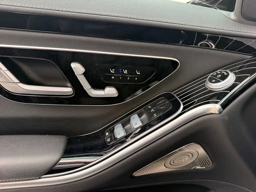 Mercedes-Benz S-Class — миниатюра 5