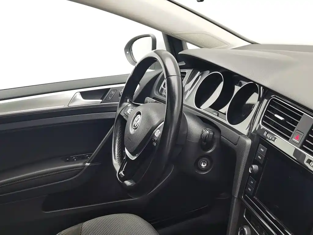 Volkswagen Golf — миниатюра 22