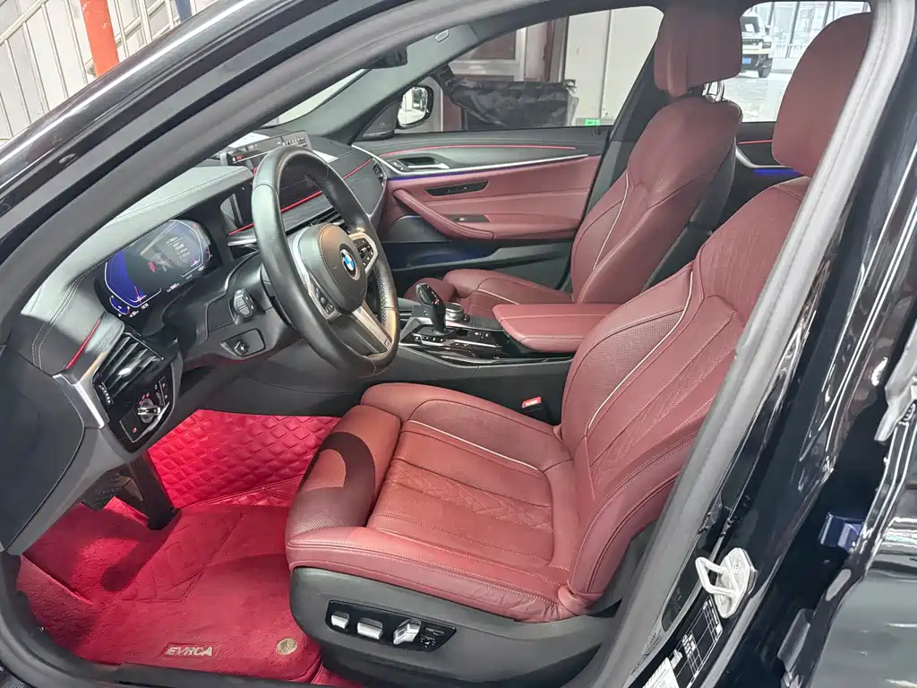 BMW 5 Series — миниатюра 4