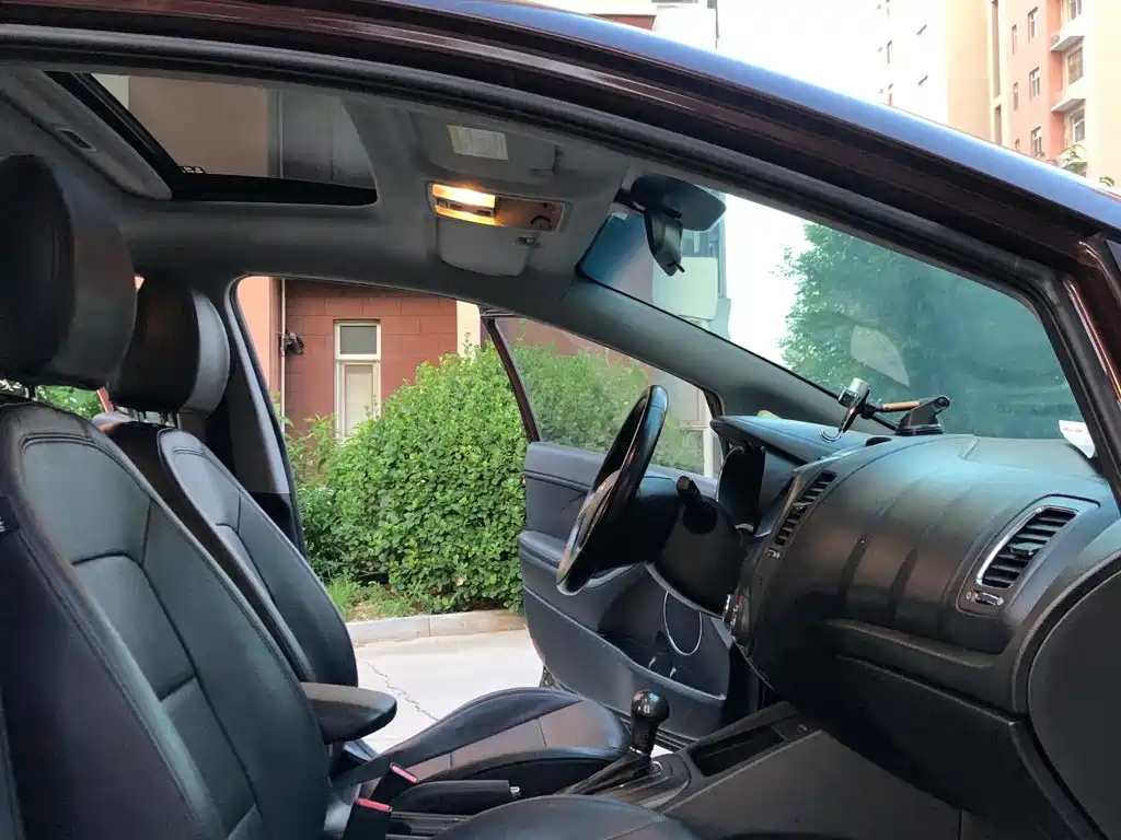Kia K3 2013 1.6L AT DLX