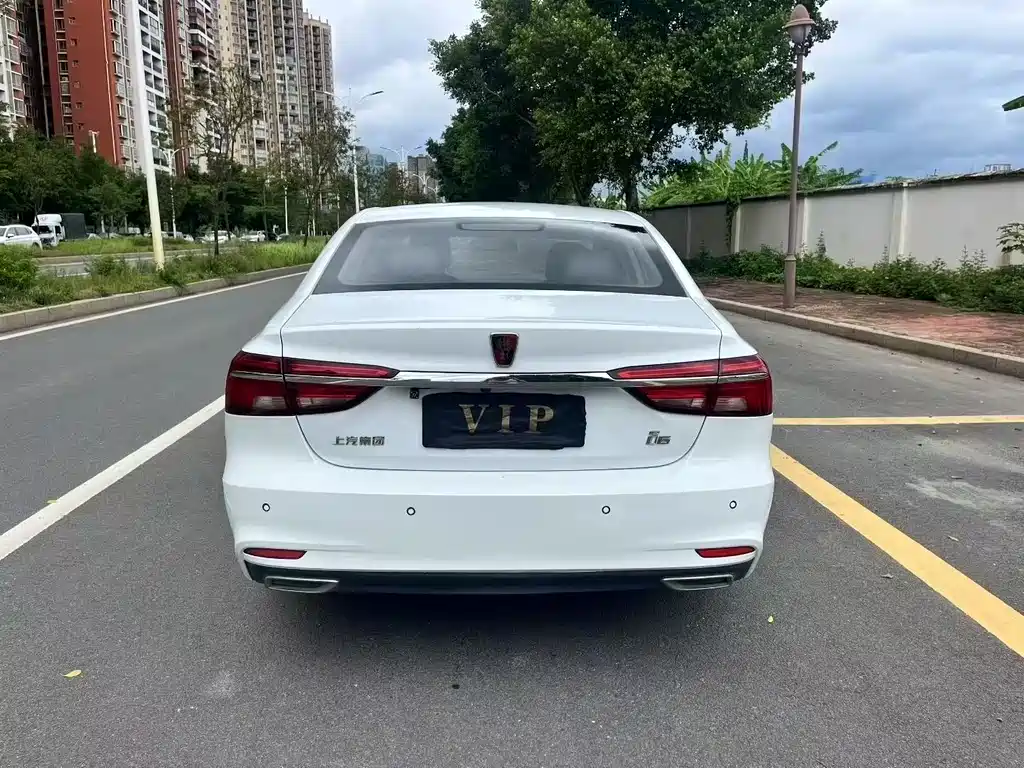 ROEWE  I6
