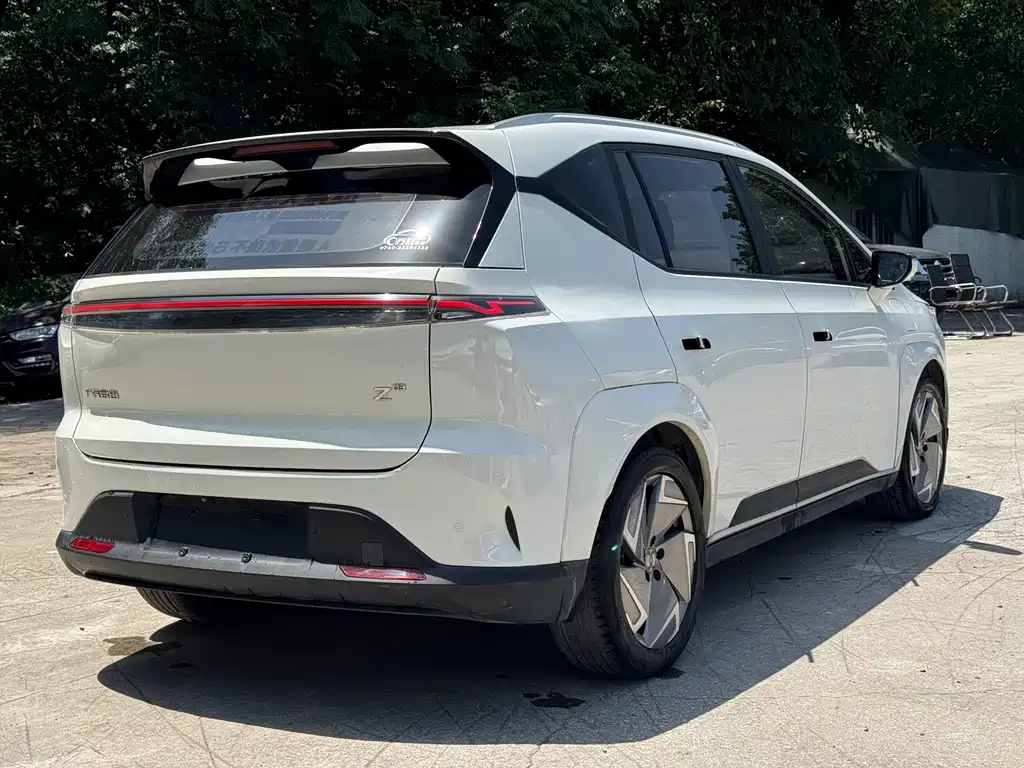 Hycan Z03 — миниатюра 4