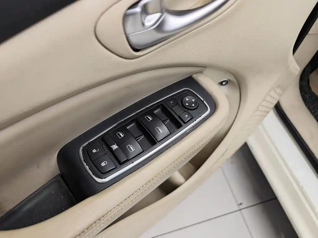 Fiat Viaggio 2012 1.4T AT