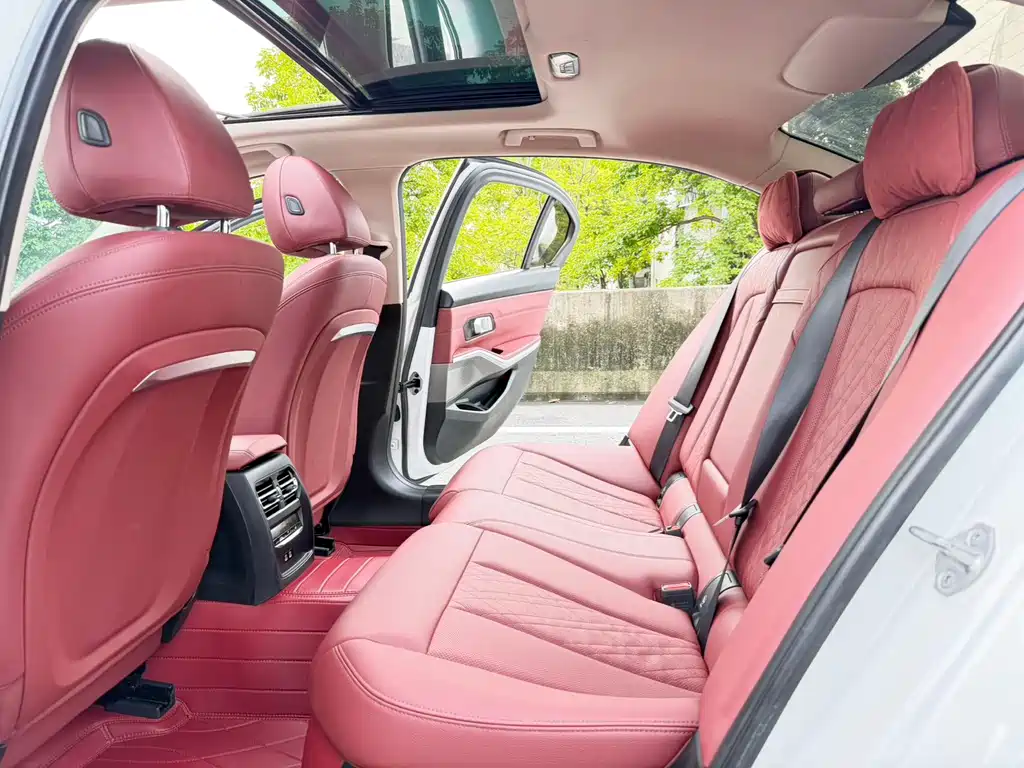 BMW 3 Series — миниатюра 9
