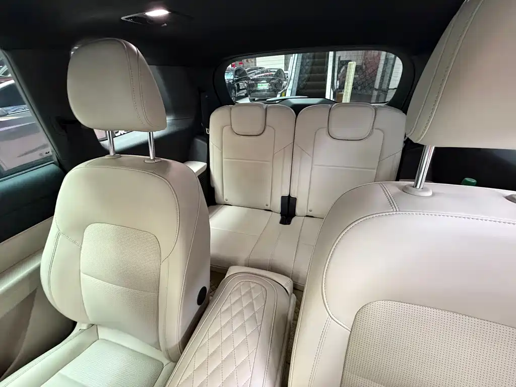 Li Auto Li ONE — миниатюра 8