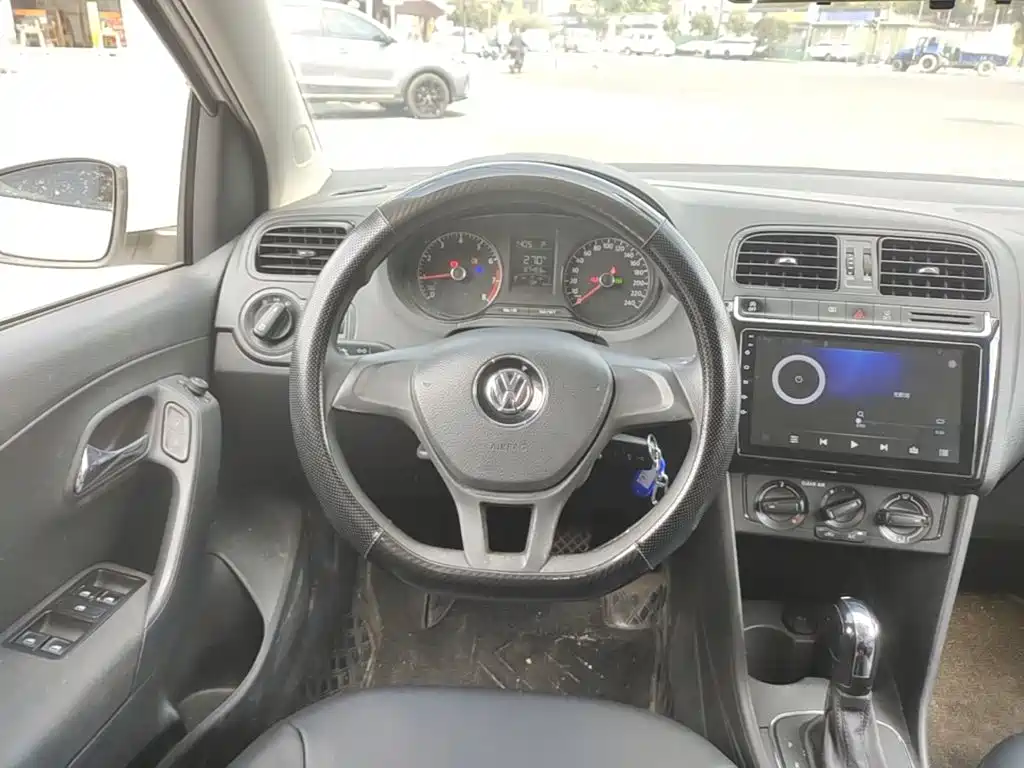 Volkswagen Polo — миниатюра 11