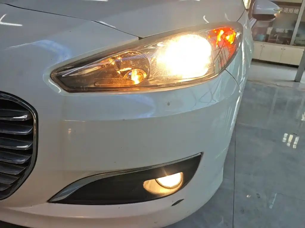 Peugeot 308 — миниатюра 24