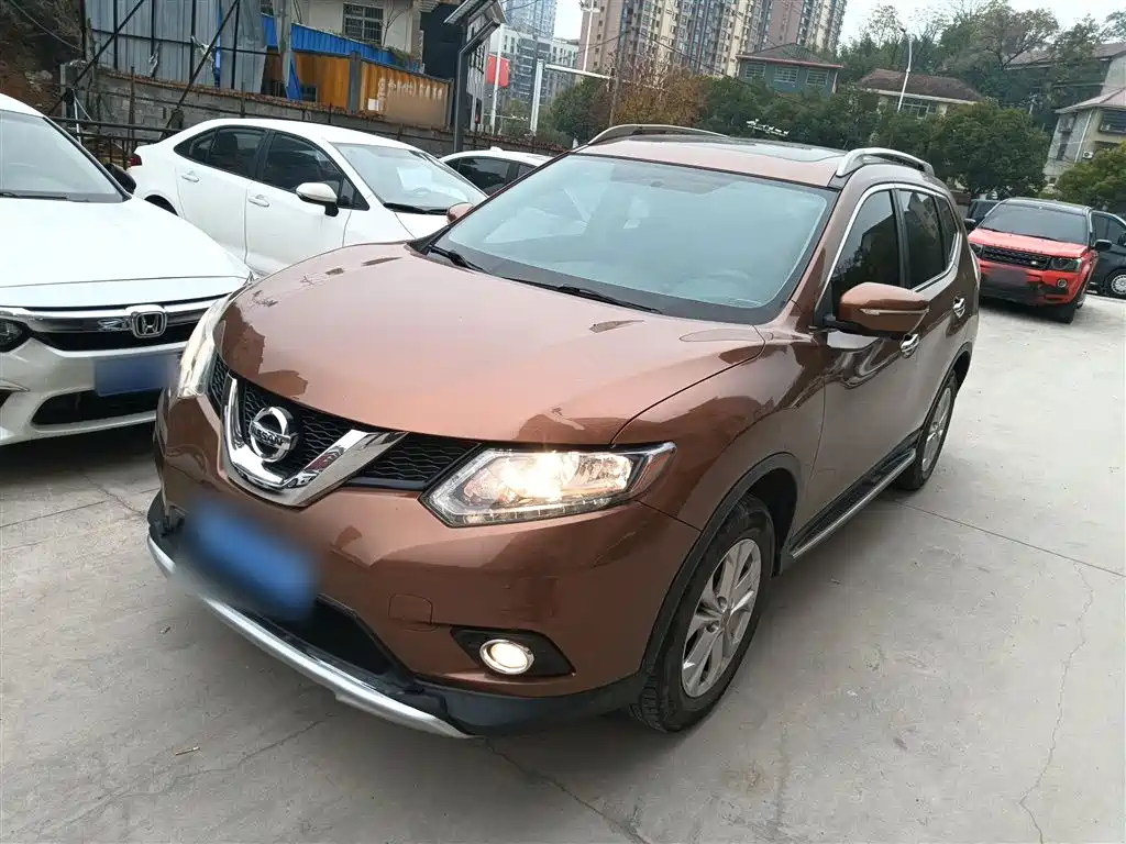 Nissan X-Trail 2014