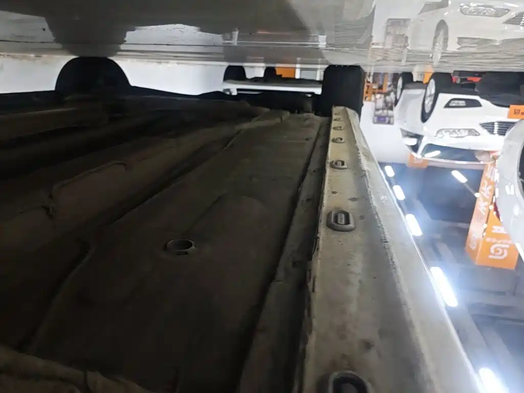 Roewe i5 — миниатюра 21