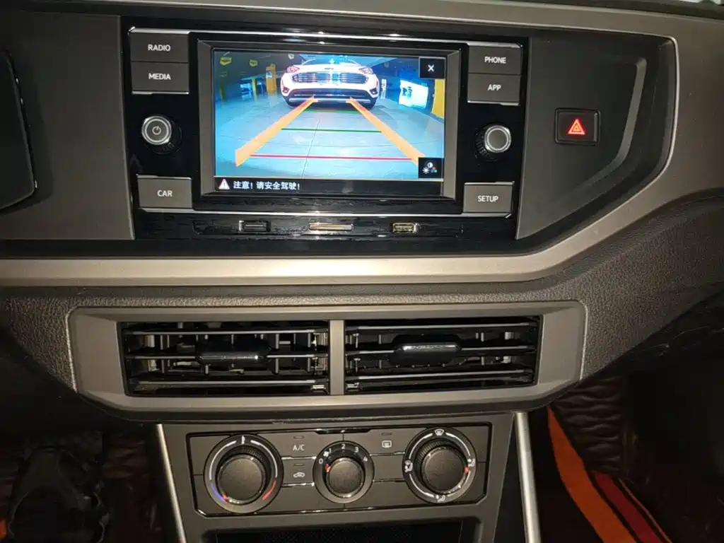 Volkswagen Polo — миниатюра 13