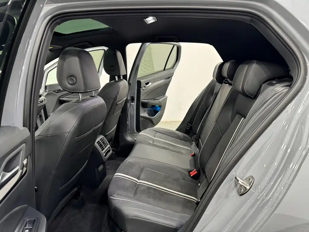 Volkswagen Golf — миниатюра 6