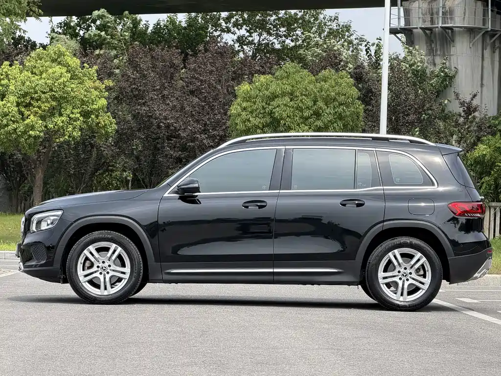 Mercedes-Benz GLB — миниатюра 15