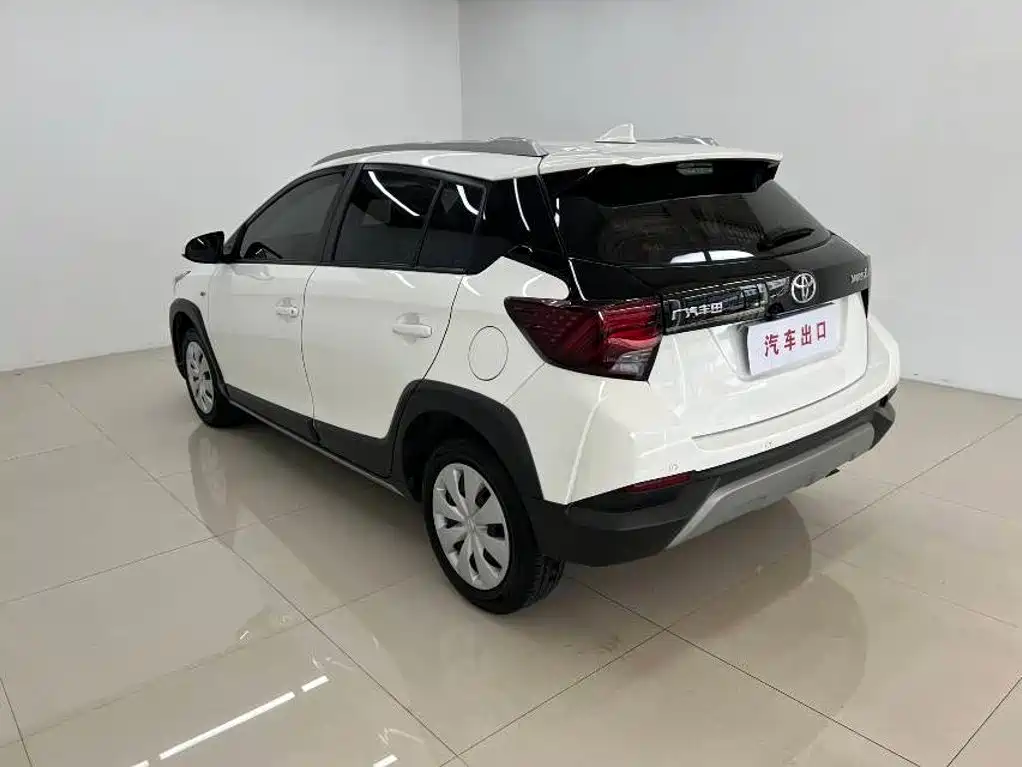 Toyota Yaris L — миниатюра 6