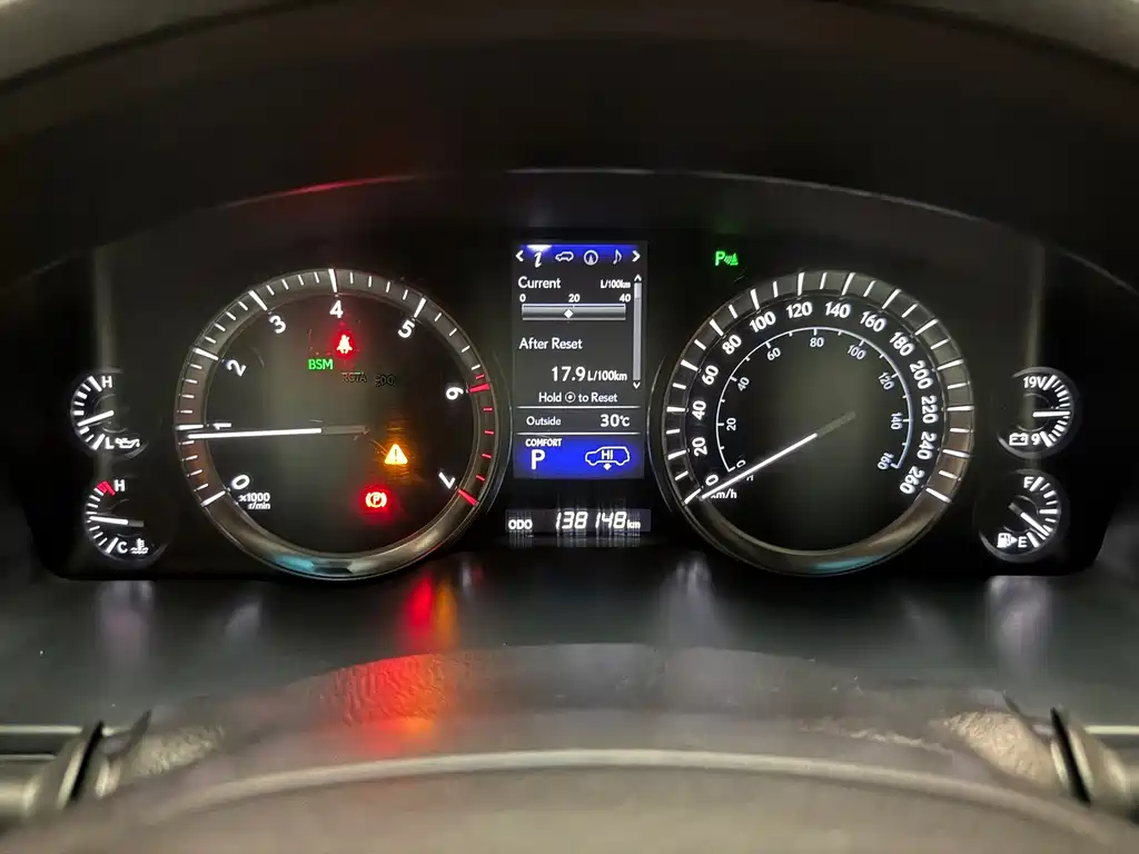 Lexus LX — миниатюра 4