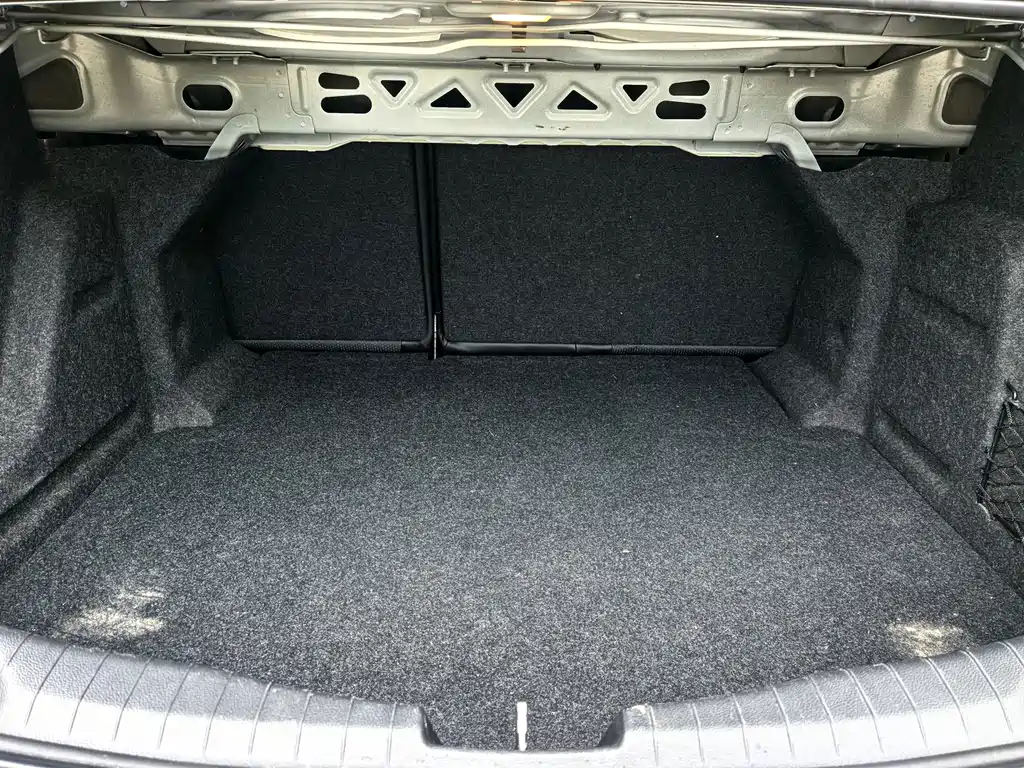 Chevrolet Cruze — миниатюра 15