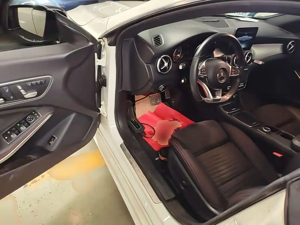 Mercedes-Benz CLA (Import) — миниатюра 16