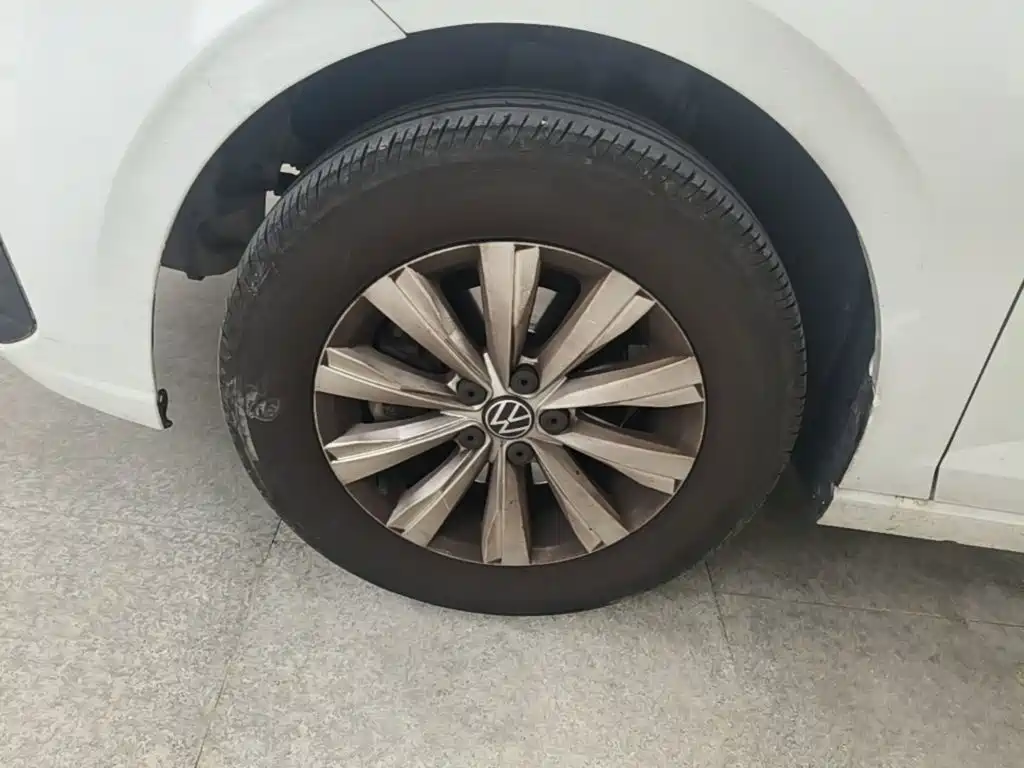Volkswagen Lavida — миниатюра 23
