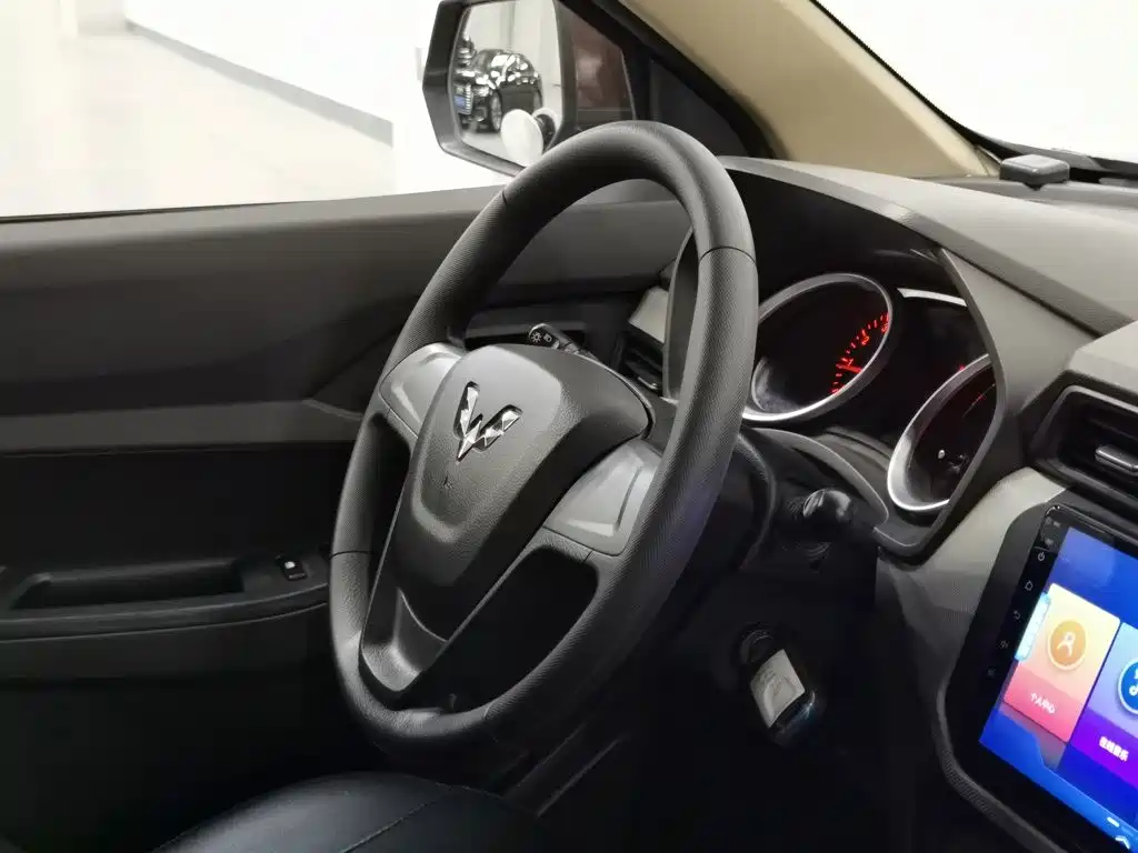 Wuling Hongguang — миниатюра 22