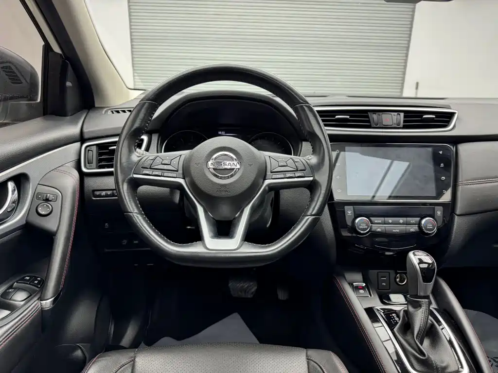 Nissan Qashqai — миниатюра 13