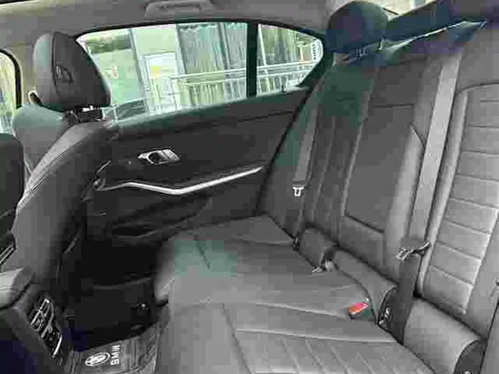 BMW 3 Series — миниатюра 6