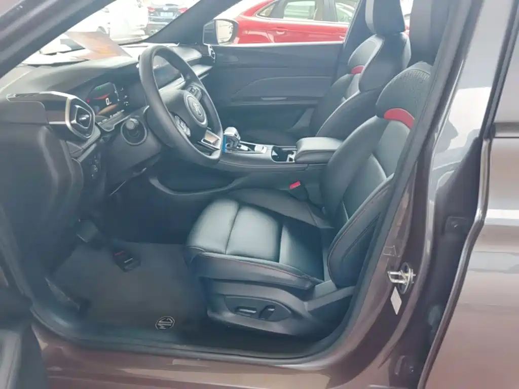 MG MG5 — миниатюра 15