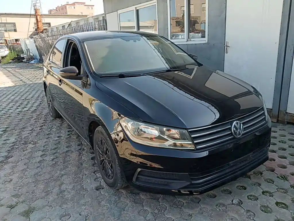 Volkswagen Santana — миниатюра 4